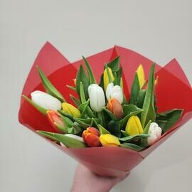 Букет из 15 тюльпанов микс 40 см
