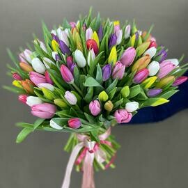 Букет из 101 тюльпана микс 