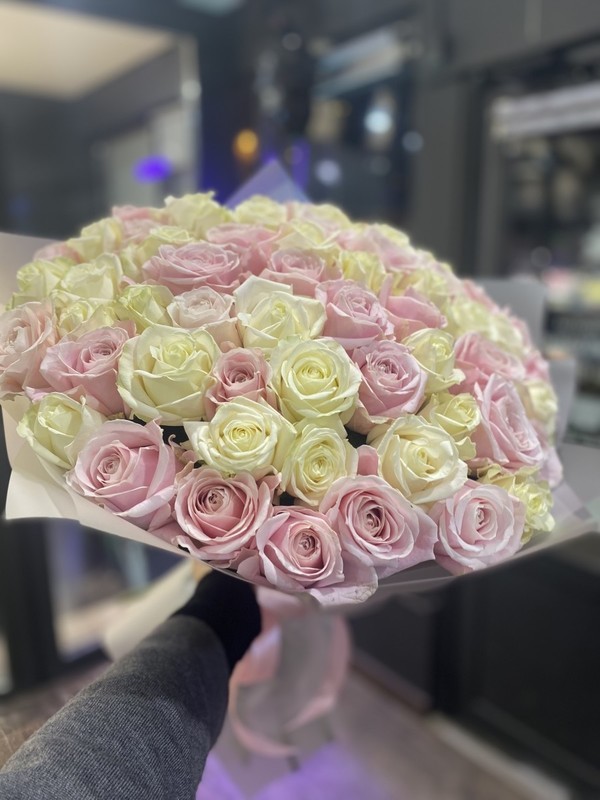 Нежный микс 101 роза, нежный микс 101 роза