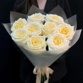 Buket iz 9 roz  Kendllajt