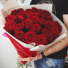 25 роз