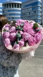 25 ароматных пионов с эвкалиптом