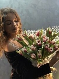 Buket krasno-belih mahrovih tyul_panov. 25 sht.