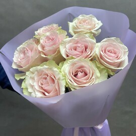 Монобукет из розовых роз