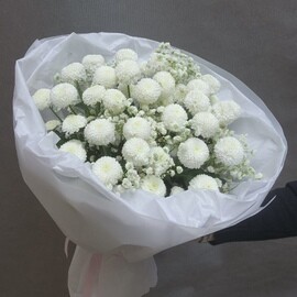 Monobuket iz kustovih hrizantem