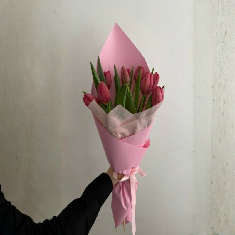 Букет из 9 тюльпанов , стандартный