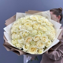 Букет из 51 белой розы