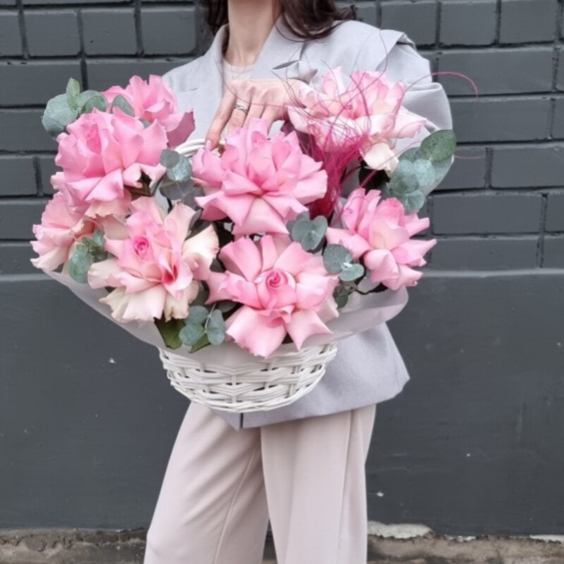 Композиция "Молекула лепестков" в корзине, стандартный