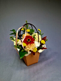 Роза и хризантема.