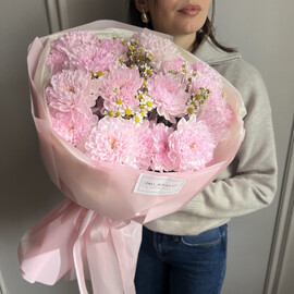 Zefirnie hrizantemi s romashkami