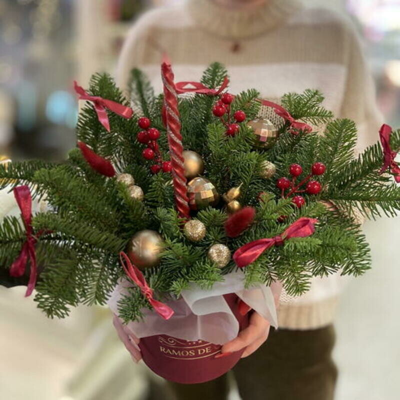 Novogodnyaya kompozitciya s el_yu i svechoj, standart