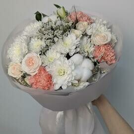 Nezhnij avtorskij buket