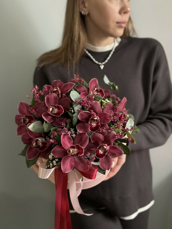 Kompozitciya iz bordovih tcimbidiumov, standart