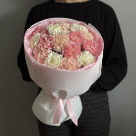 Bouquet of carnations 