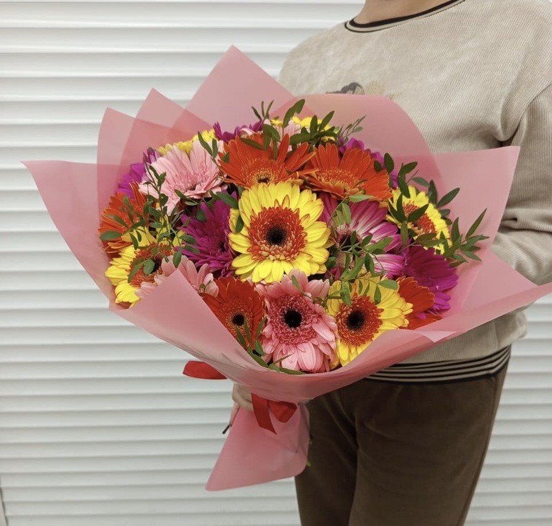 Buket iz 21 gerberi, standart