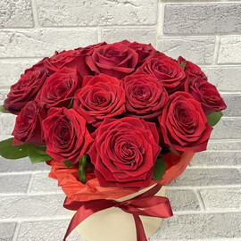 Kompozitciya iz 19 roz