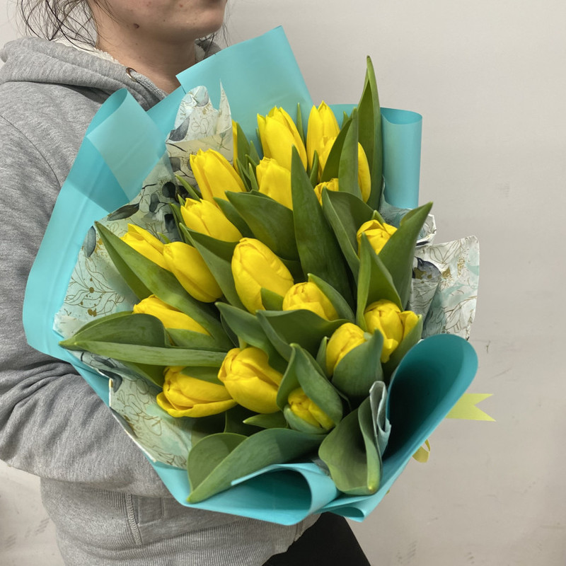 Букет 19 тюльпанов, стандартный