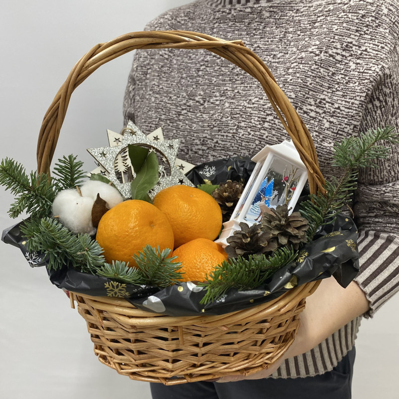 Gift set in a basket, standart