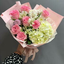 Букет с розами Седуктив 