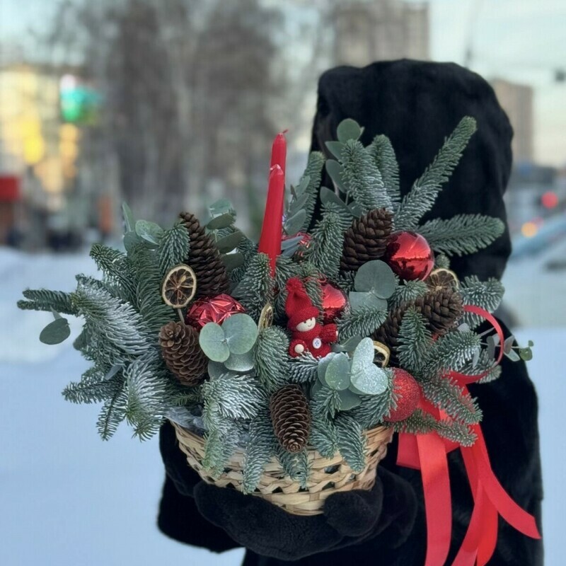 Композиция зимняя с новогодним декором, стандартный