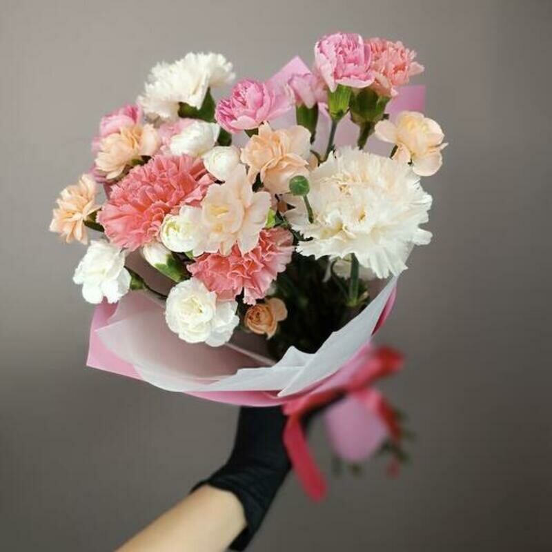 Очень стойкий букет диантусов в нежных тонах, стандартный