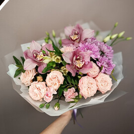 Воздушный поцелуй, с розовыми орхидеями