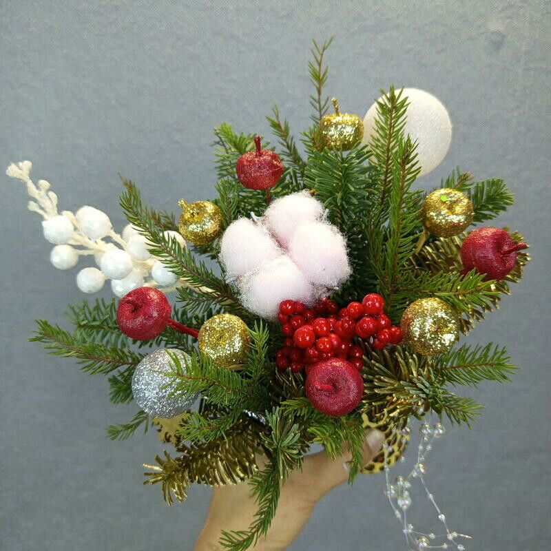 Novogodnyaya kompozitciya v stakane, standart