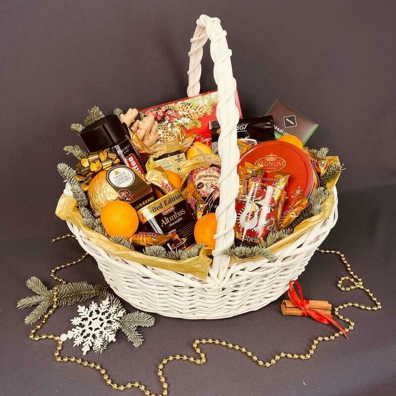 Корзина сладостей на Новый год , сладкий подарок, стандартный