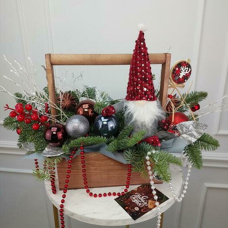 Kompozitciya s Gnomom, standart