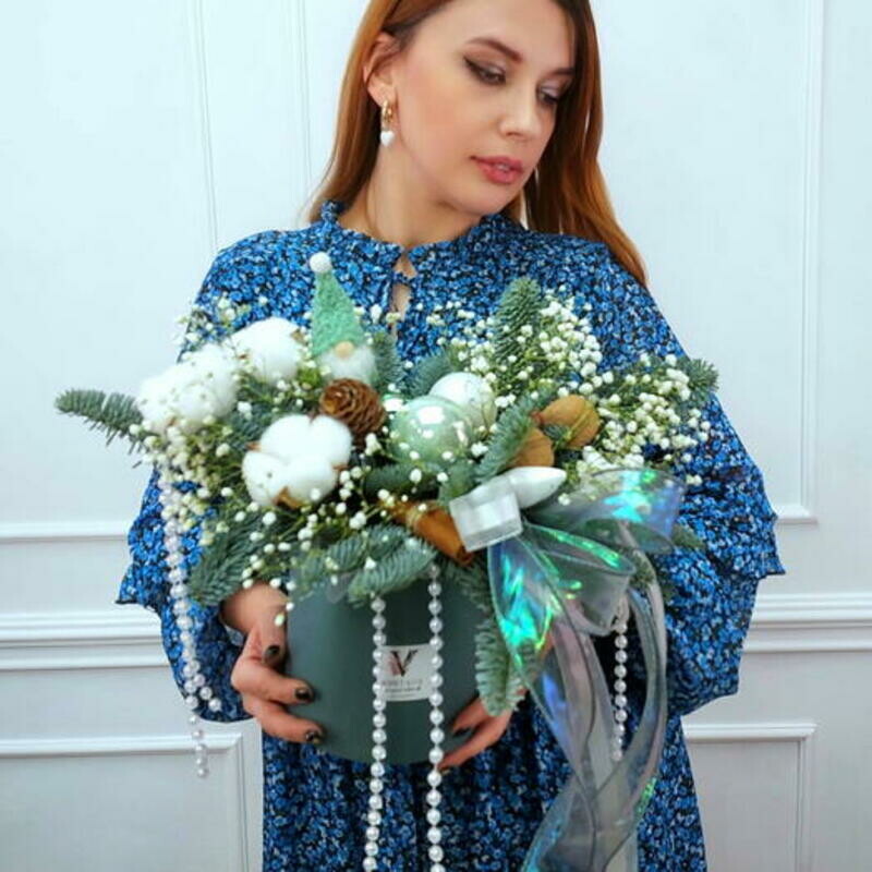 Kompozitciya novogodnyaya Gornij hrustal_, standart