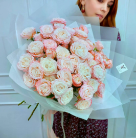 Монобукет из 15 кустовых роз