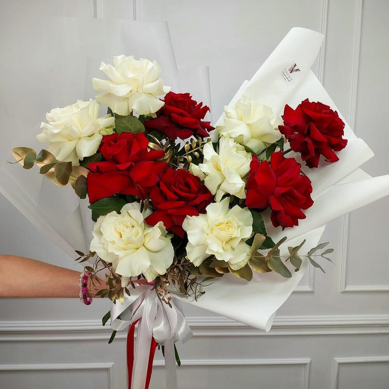 Букет Дуэт французских роз, стандартный