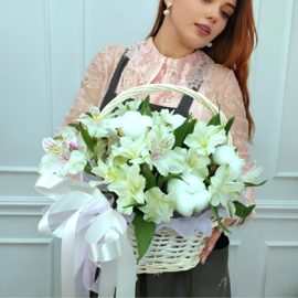 Корзина с Подснежниками