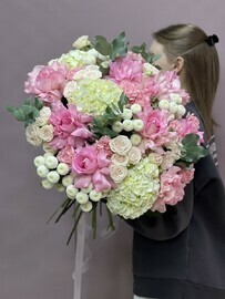 Sbornij wow-buket s frantcuzskoj rozoj