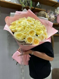 monobuket iz 23 roz kandelajt