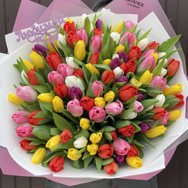 Букет из 101 тюльпана