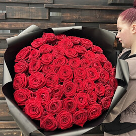 51 красная премиум Роза 