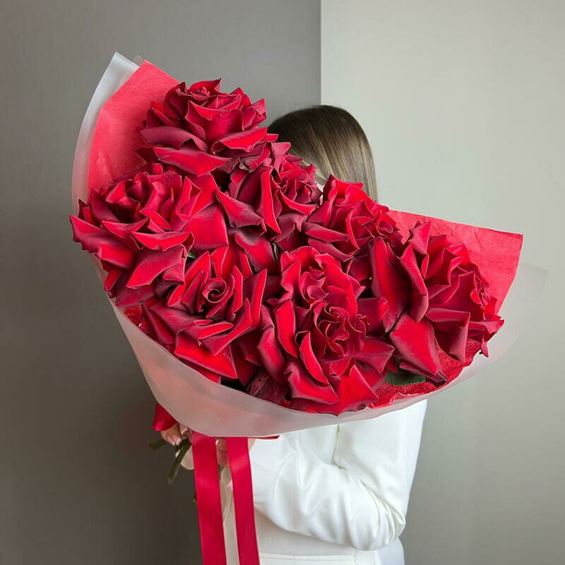 Frantcuzskie rozi, 7 krasnih frantcuzskih roz