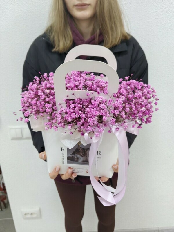 Sumochka iz gipsofili kraft rozovaya, standart