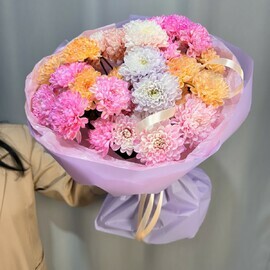 Монобукет цветных хризантем 