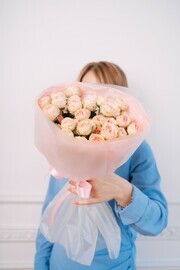 Букет кустовых роз