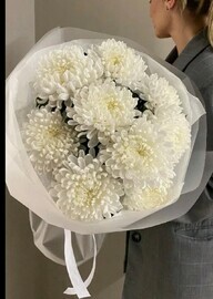 Букет из 9 больших хризантем