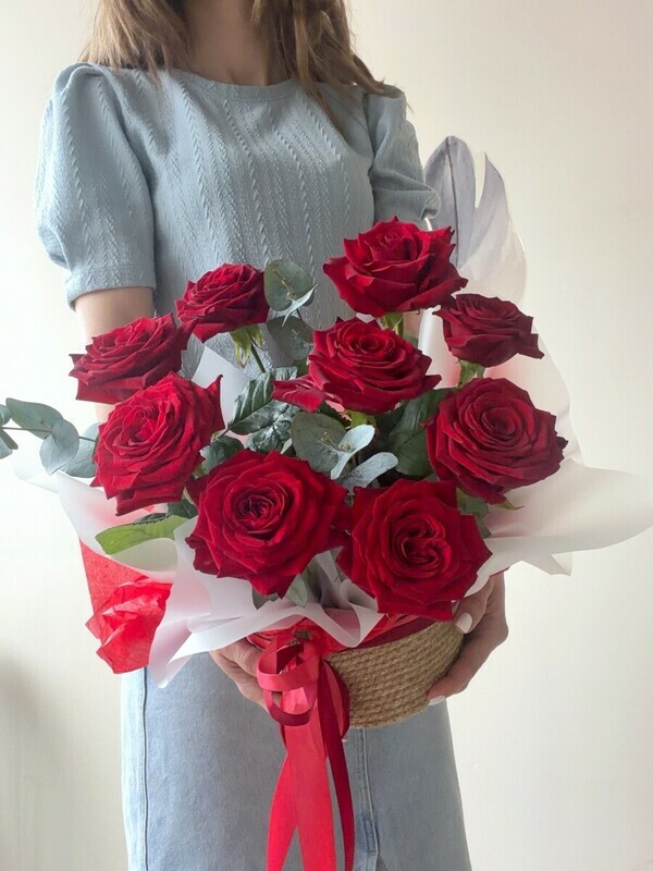 Композиция в кашпо ручной работы «Сердце Роз», стандартный