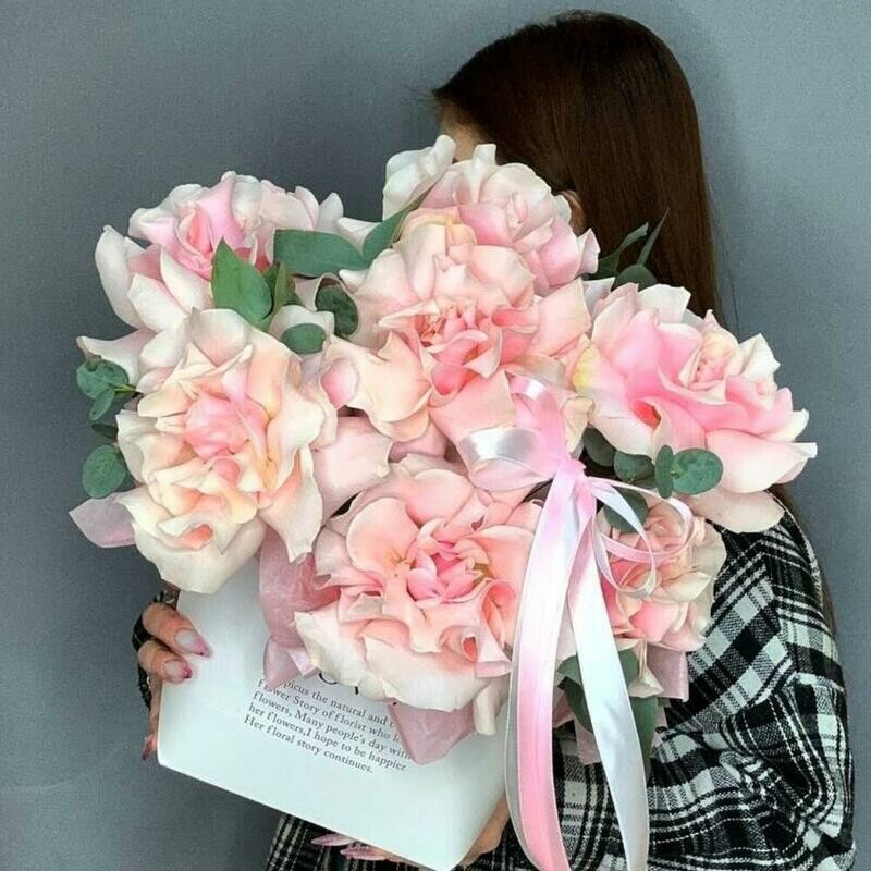 ХитФранцузская роза в сумочке, стандартный