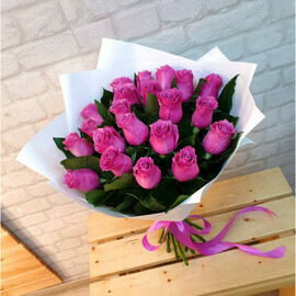 Buket iz rozovih roz