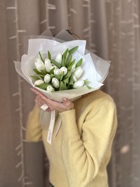 Buket 15 belosnezhnih tyul_panov