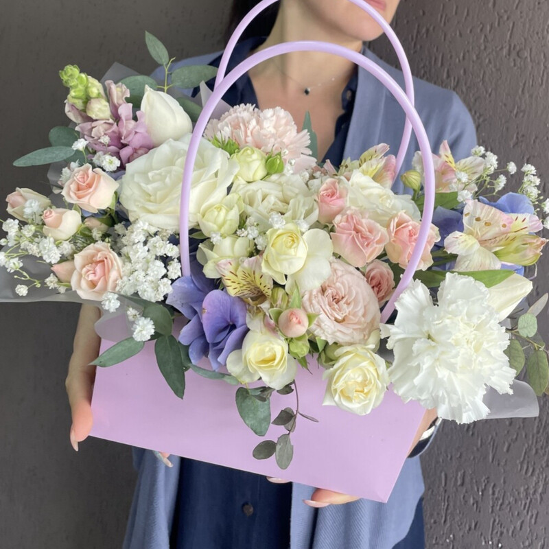 Flowers in a handbag box, standart