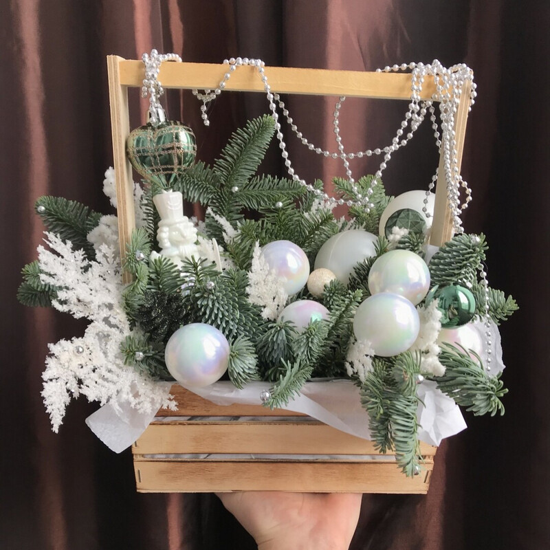 Novogodnyaya kompozitciya, standart