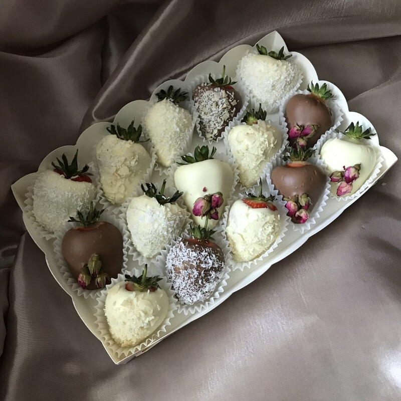 Nabor klubniki v shokolade, standart