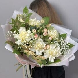 Букет "Белое золото" с французскими и кустовыми розами